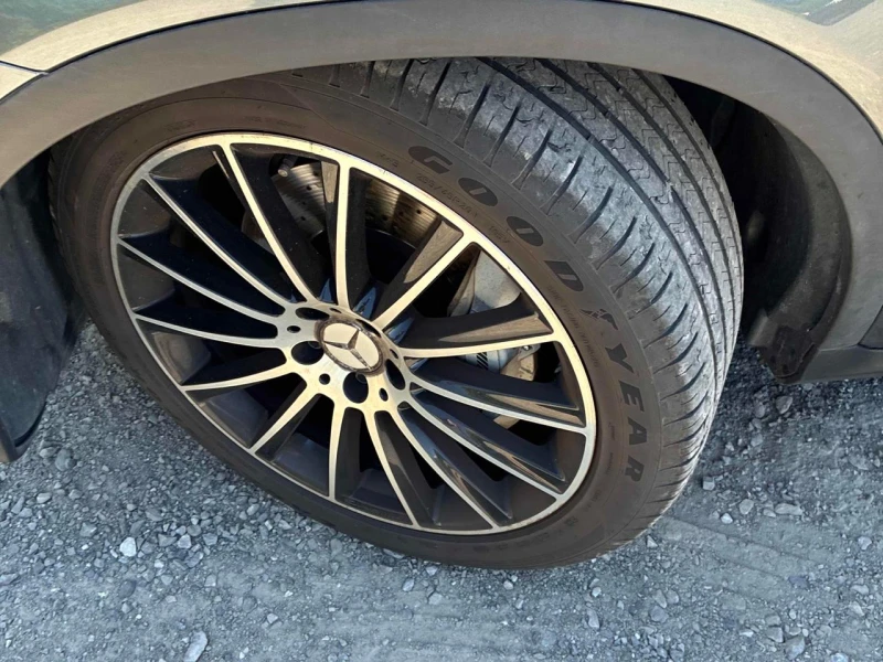 Mercedes-Benz GLC 43 AMG 4MATIC* Night-pkg* Multibeam* Пано* Подгрев* 360* , снимка 15 - Автомобили и джипове - 52317605