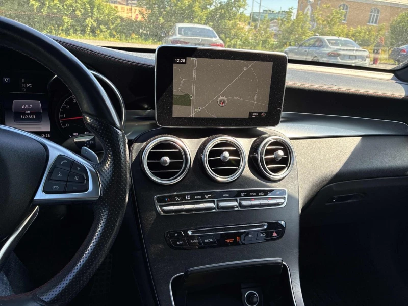 Mercedes-Benz GLC 43 AMG 4MATIC* Night-pkg* Multibeam* Пано* Подгрев* 360* , снимка 10 - Автомобили и джипове - 52317605