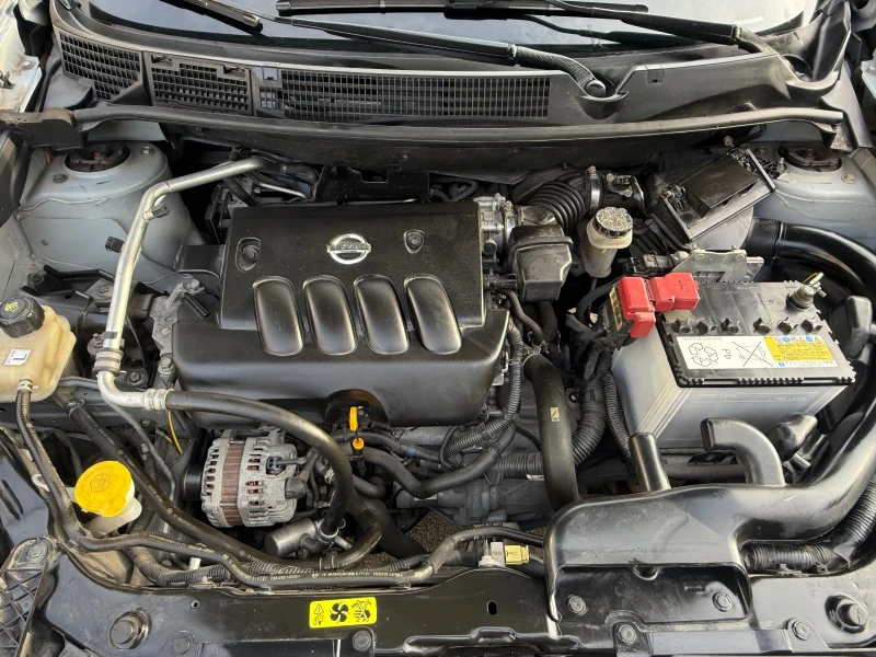 Nissan Qashqai 2.0i.4x4 NAVI., снимка 16 - Автомобили и джипове - 52484875