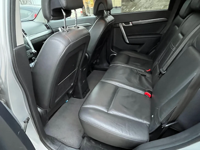 Chevrolet Captiva 2.0D 4x4 7 места, снимка 13 - Автомобили и джипове - 53237574