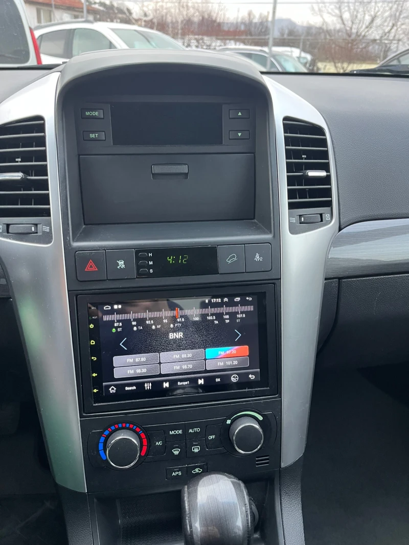 Chevrolet Captiva 2.0D 4x4 7 места, снимка 9 - Автомобили и джипове - 53237574