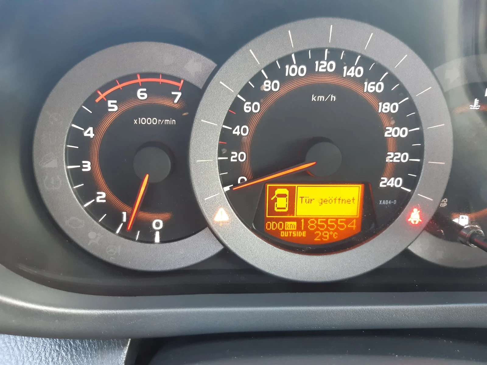 Toyota Rav4 2.2 D4D 150k.с - изображение 10