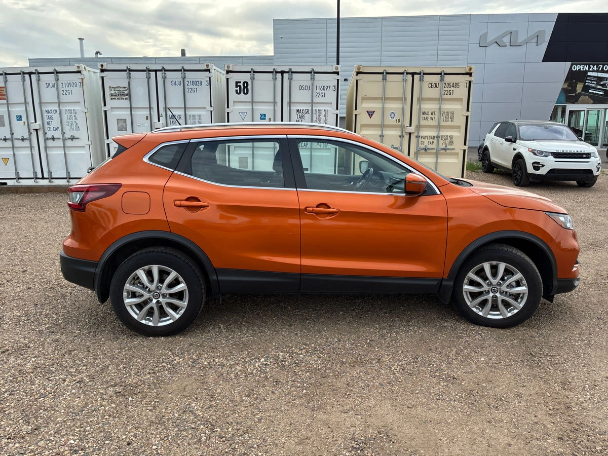 Nissan Qashqai * AWD CVT* * АВТОКРЕДИТ* * ЦЕНА ДО БЪЛГАРИЯ*  - изображение 3