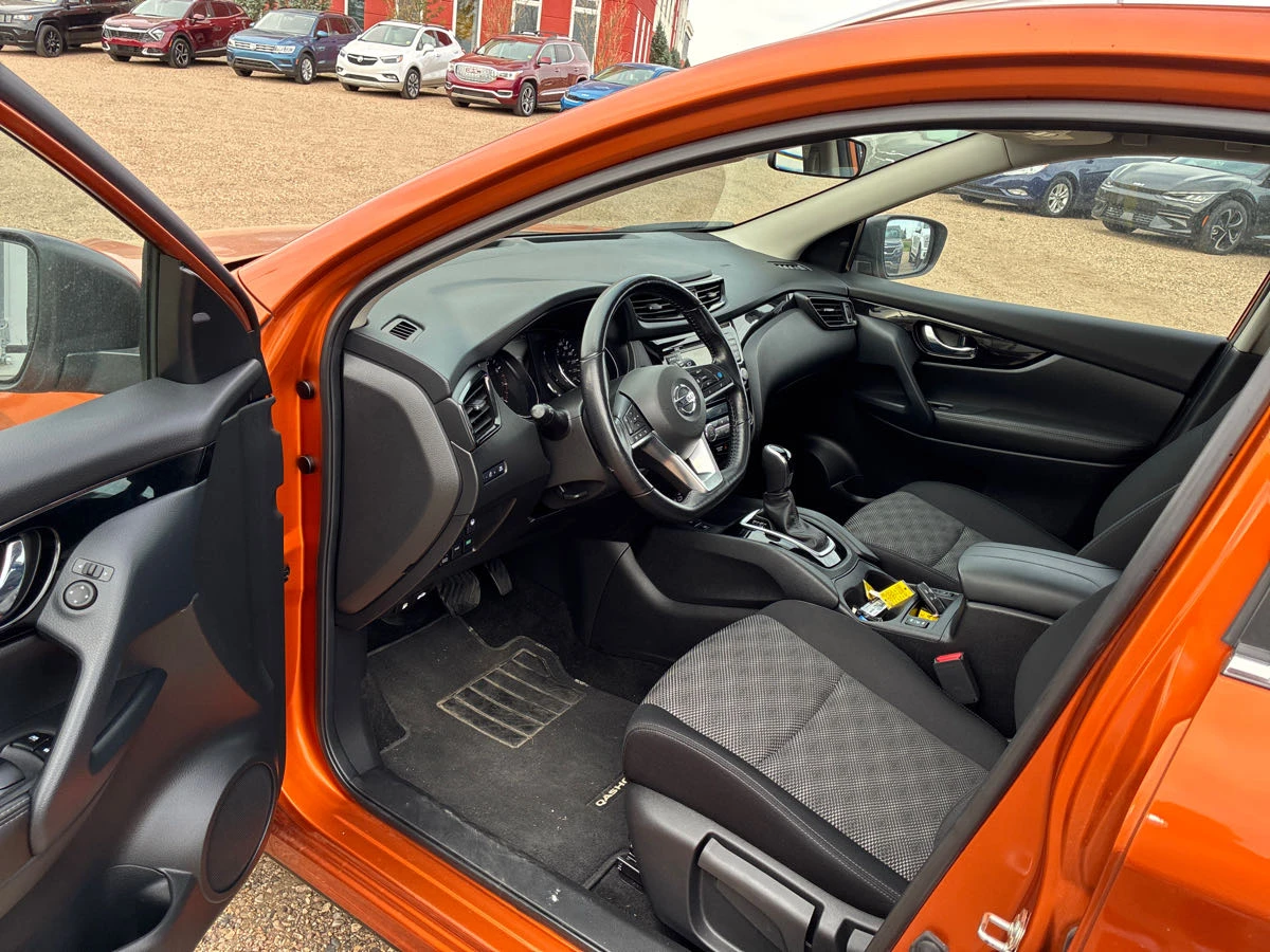Nissan Qashqai * AWD CVT* * АВТОКРЕДИТ* * ЦЕНА ДО БЪЛГАРИЯ*  - изображение 8