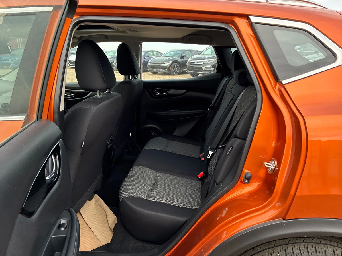 Nissan Qashqai * AWD CVT* * АВТОКРЕДИТ* * ЦЕНА ДО БЪЛГАРИЯ*  - изображение 10