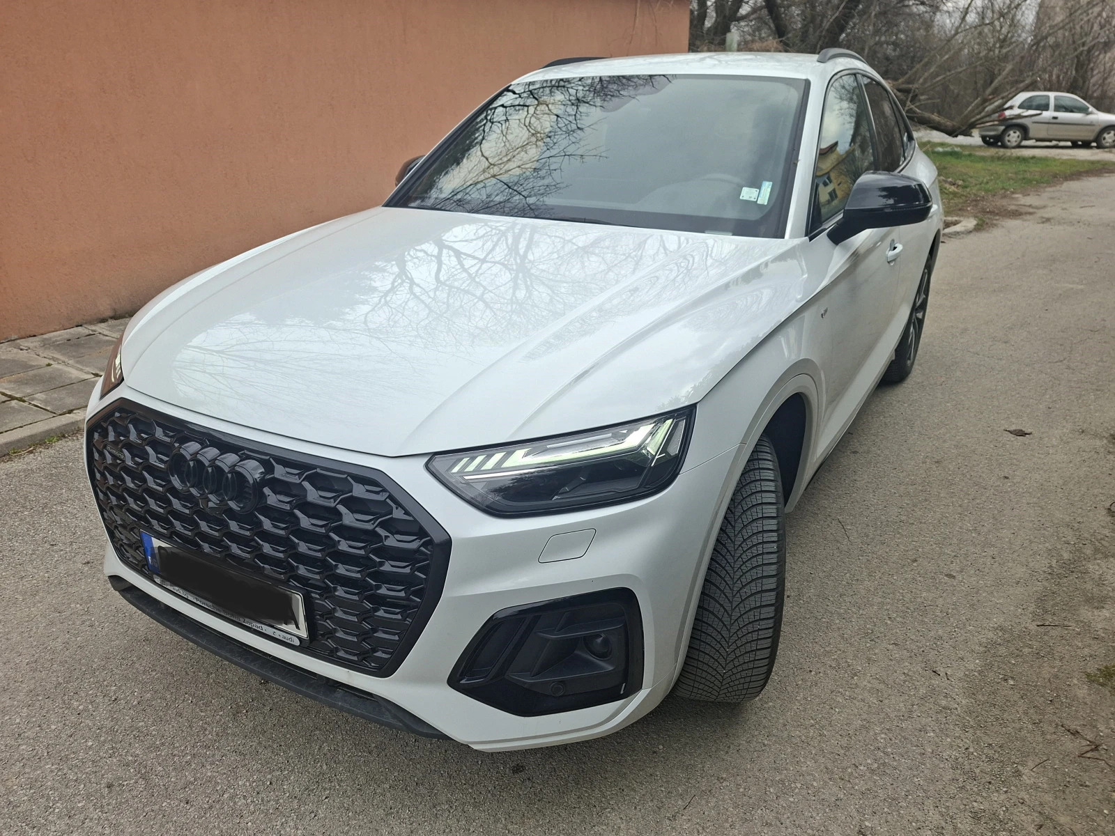 Audi Q5 Sportback/ S line/Matrix LED, снимка 2 - Автомобили и джипове - 54286205
