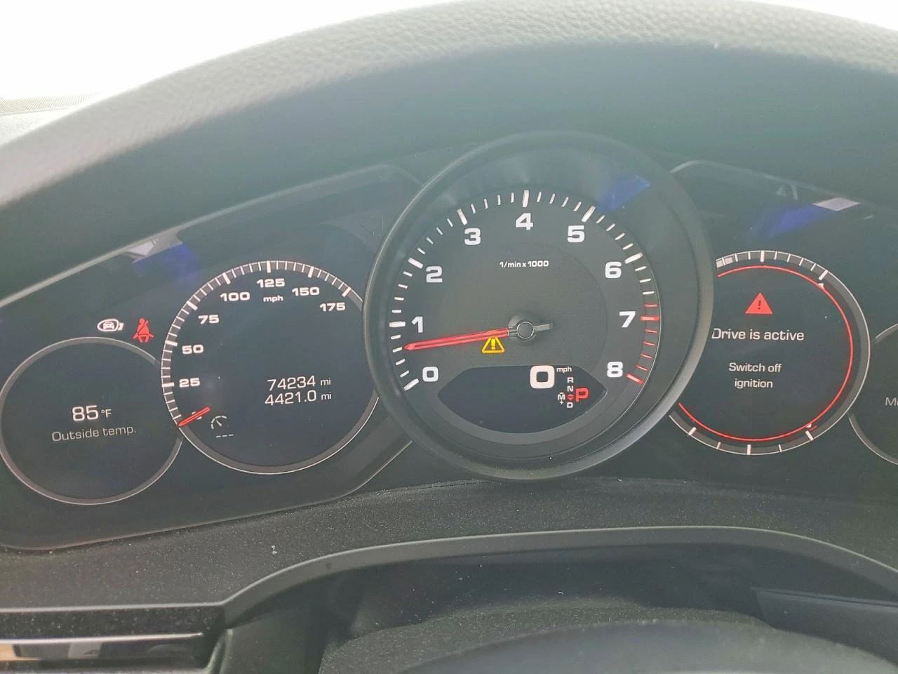 Porsche Cayenne 3.0l, снимка 9 - Автомобили и джипове - 54416404