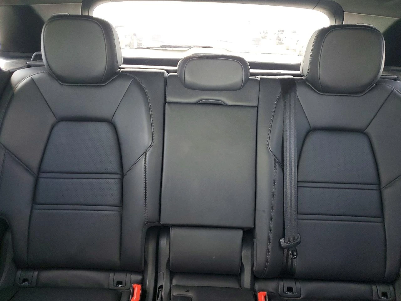 Porsche Cayenne 3.0l, снимка 10 - Автомобили и джипове - 54416404