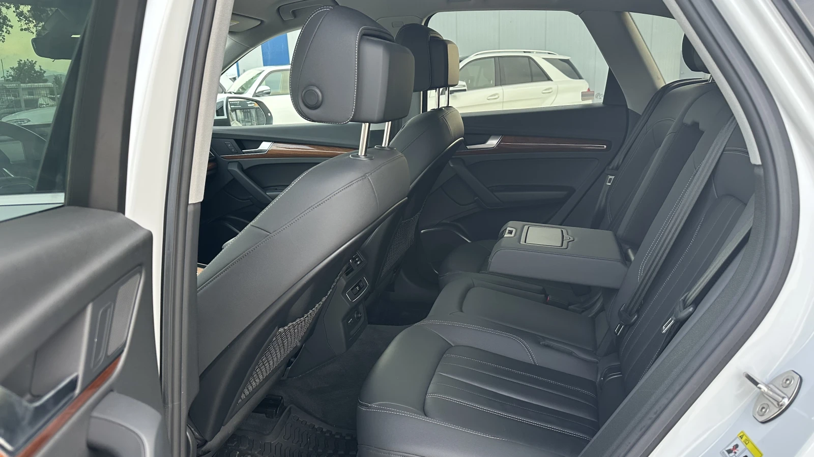 Audi Q5 45TFSI | FULL S Line | QUATTRO | 2023г. | 9700km., снимка 10 - Автомобили и джипове - 55049184