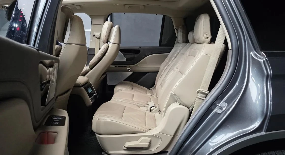 Lincoln Aviator 3.0 Bi-Turbo Reserve Full, снимка 11 - Автомобили и джипове - 55057500
