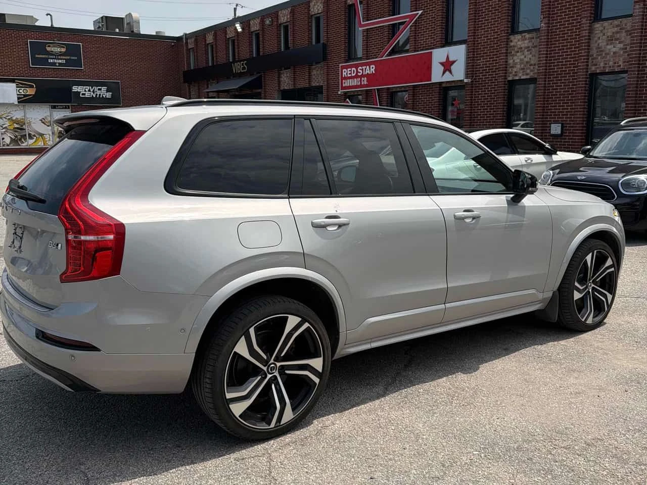 Volvo Xc90 Ultimate Dark Theme | CARFAX | БЕЗ ПЪРВОНАЧАЛНА , снимка 6 - Автомобили и джипове - 55179818