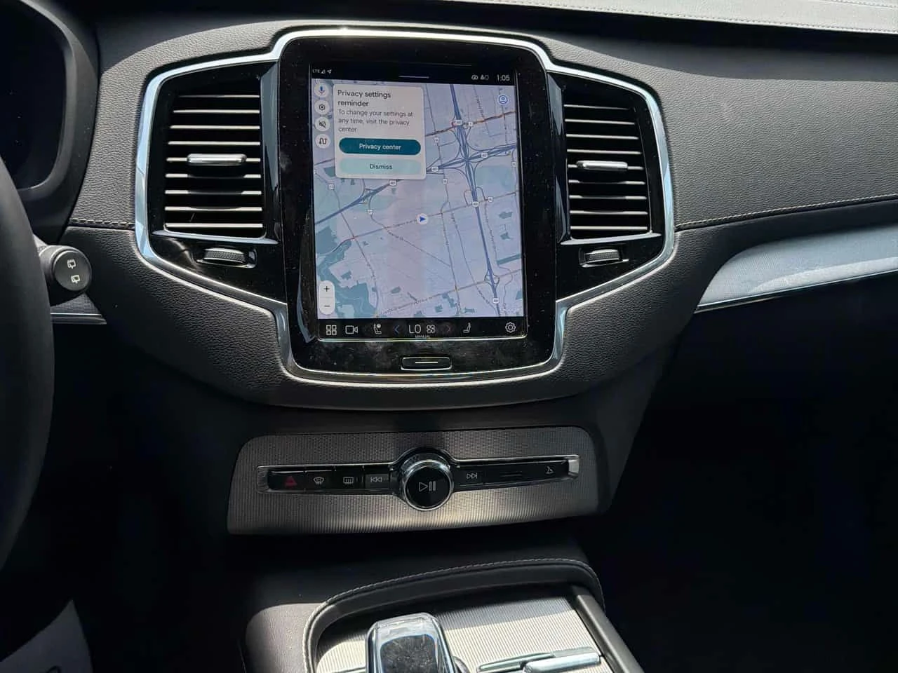 Volvo Xc90 Ultimate Dark Theme | CARFAX | БЕЗ ПЪРВОНАЧАЛНА , снимка 10 - Автомобили и джипове - 55179818