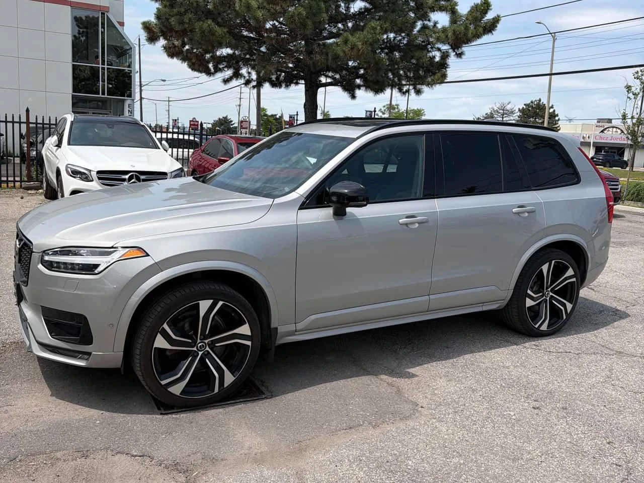 Volvo Xc90 Ultimate Dark Theme | CARFAX | БЕЗ ПЪРВОНАЧАЛНА , снимка 2 - Автомобили и джипове - 55179818