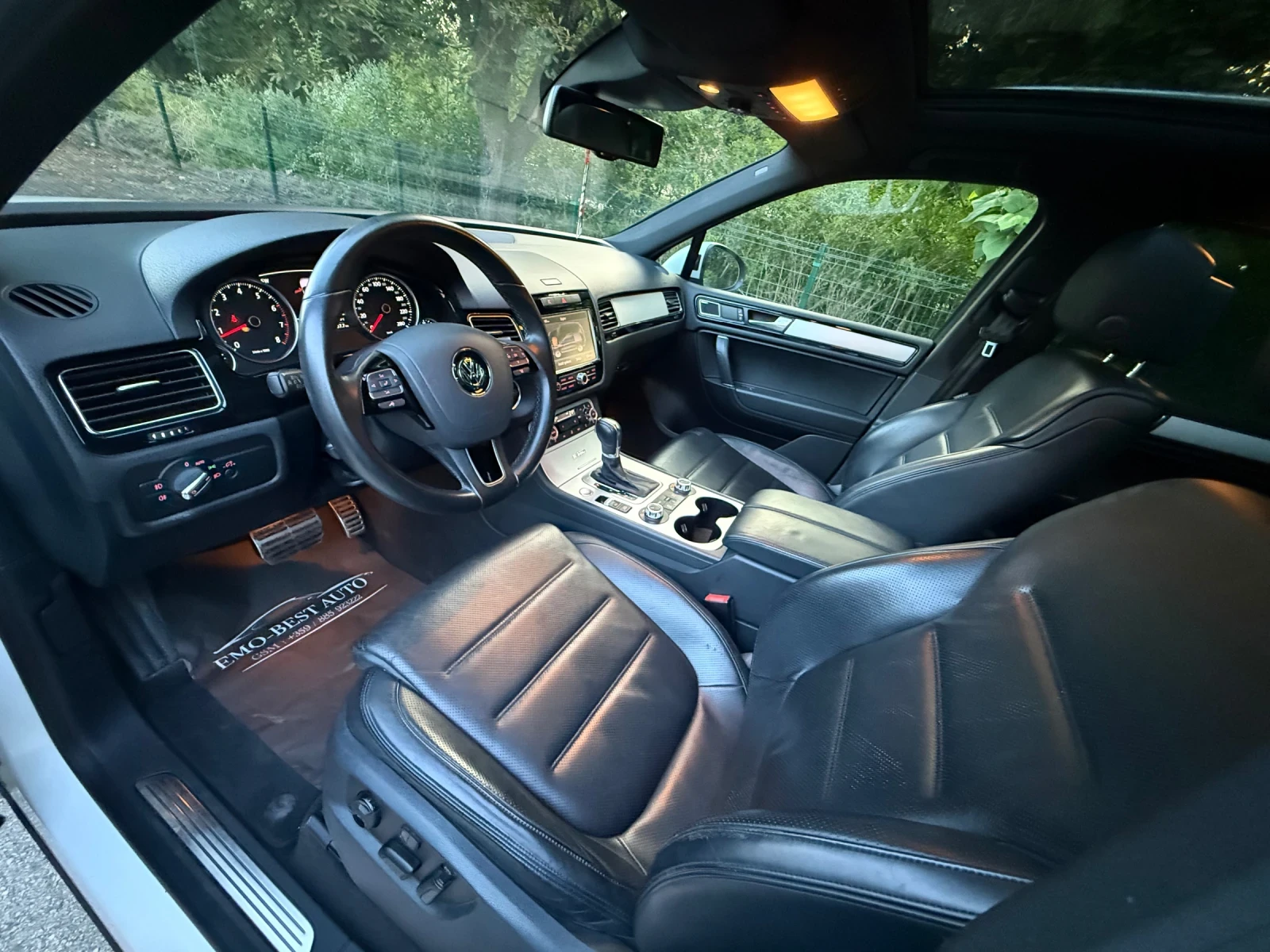 VW Touareg 3.6i* HYBRID* ОБДУХВАНЕ\ПОДГРЕВ* 360* ДИСТРОНИК* П, снимка 10 - Автомобили и джипове - 55220306