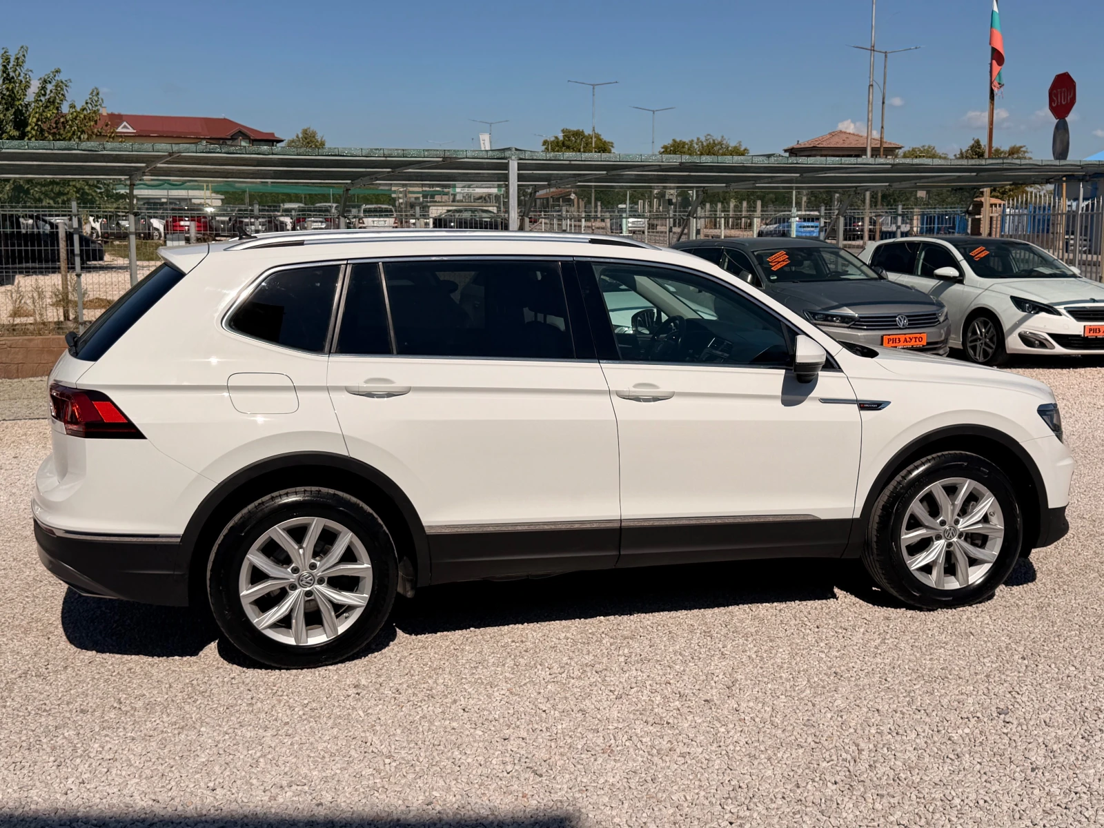 VW Tiguan Allspace 2.0TDI* NAVI* KEYLESS* 100%km* AVTOMAT* 190ks* LIZ, снимка 4 - Автомобили и джипове - 56119500