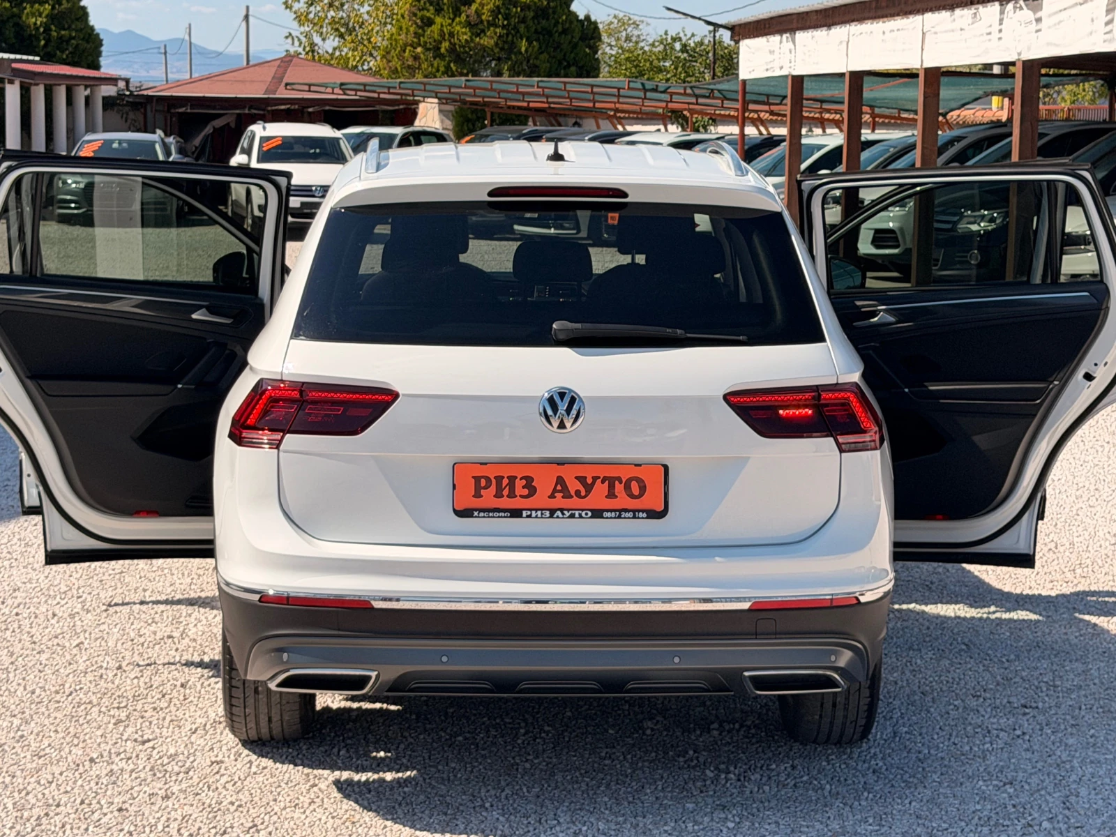 VW Tiguan Allspace 2.0TDI* NAVI* KEYLESS* 100%km* AVTOMAT* 190ks* LIZ, снимка 8 - Автомобили и джипове - 56119500
