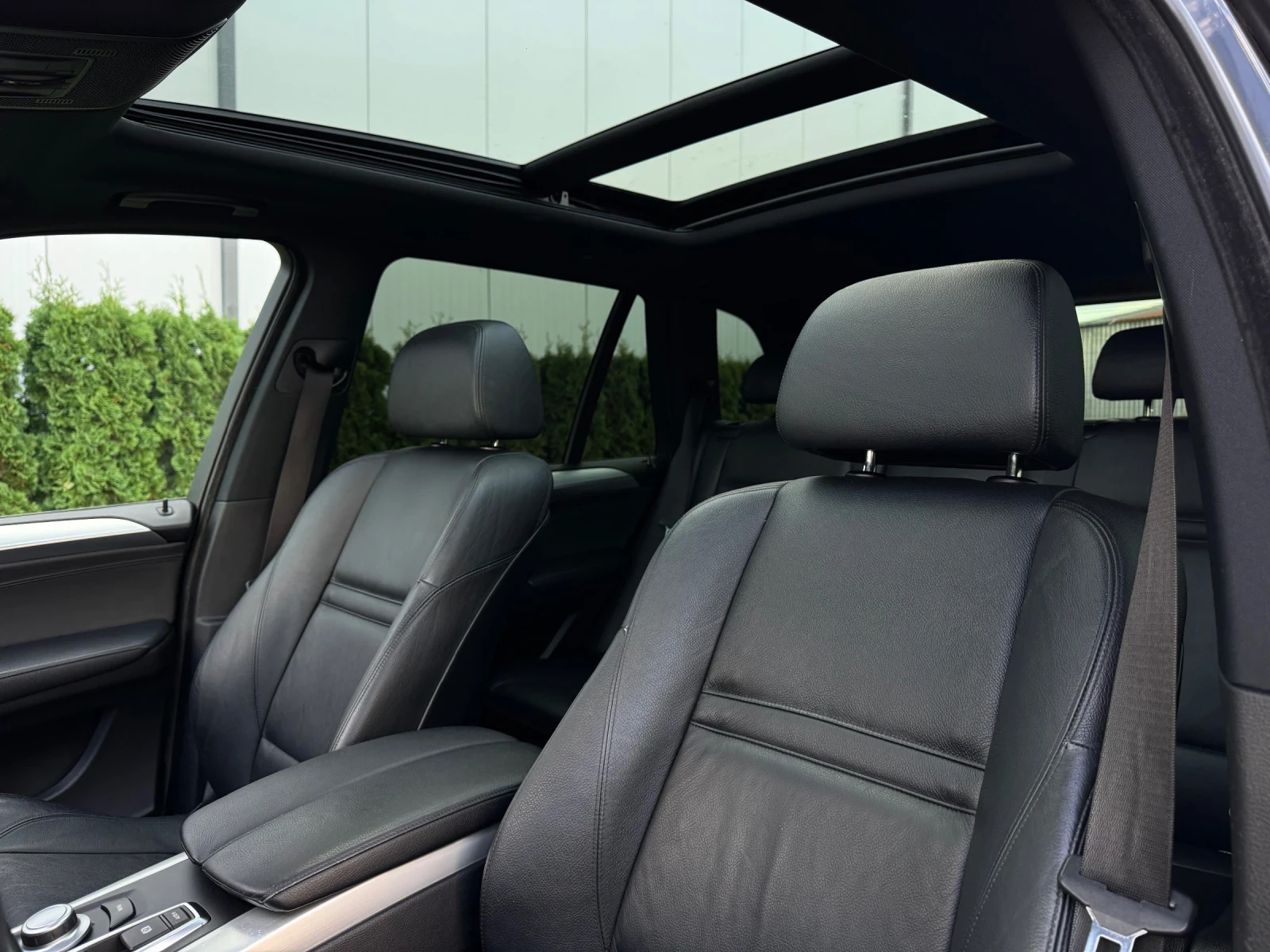 BMW X5 3.0D X-Drive/Sport pack/Панорама/ШВЕЙЦАРИЯ!!!, снимка 8 - Автомобили и джипове - 56331649