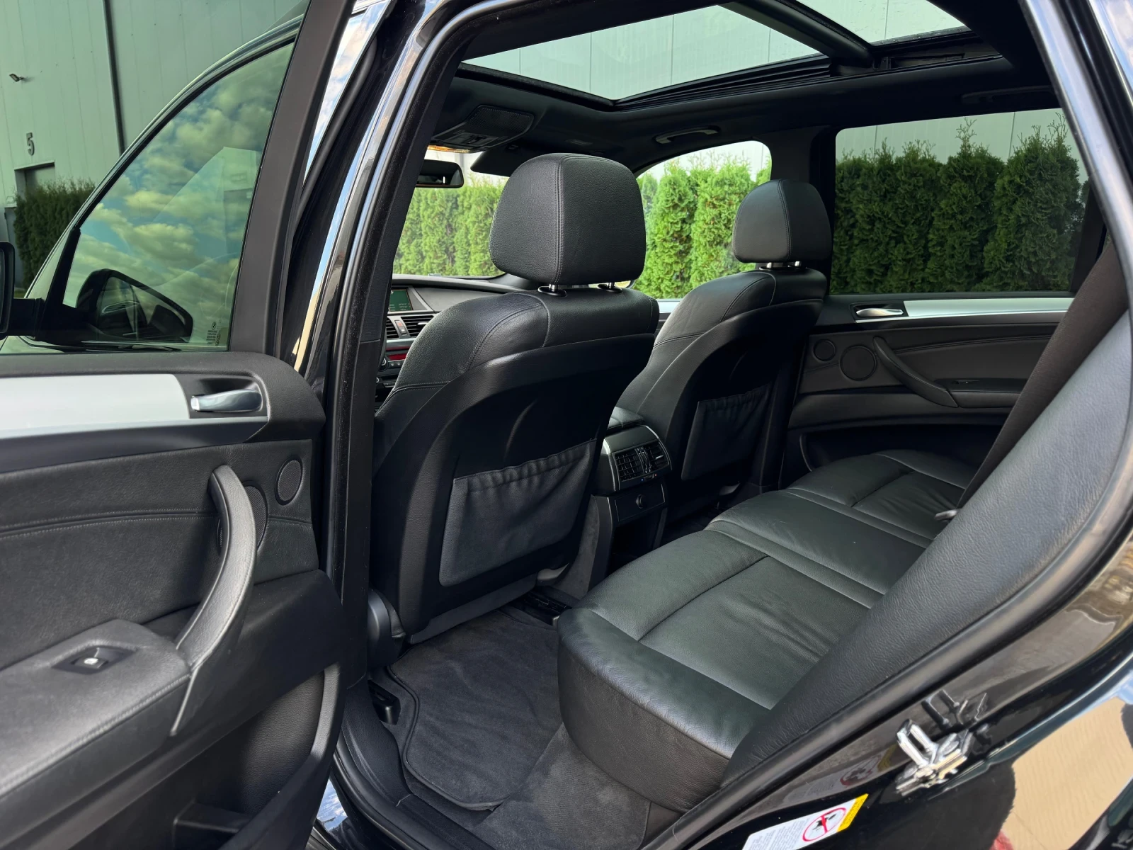 BMW X5 3.0D X-Drive/Sport pack/Панорама/ШВЕЙЦАРИЯ!!!, снимка 14 - Автомобили и джипове - 56331649
