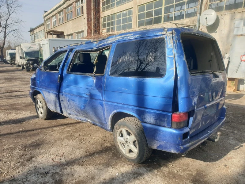 VW T4 2.5 тди 151 коня, снимка 11 - Бусове и автобуси - 43801129