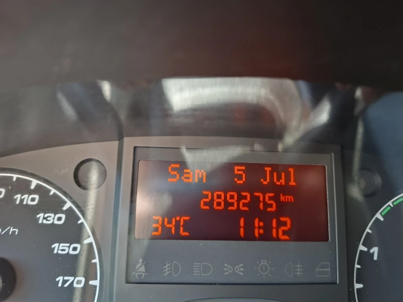 Iveco Daily 35s18  3000мот. клима печка 280000км, снимка 8 - Бусове и автобуси - 50927750