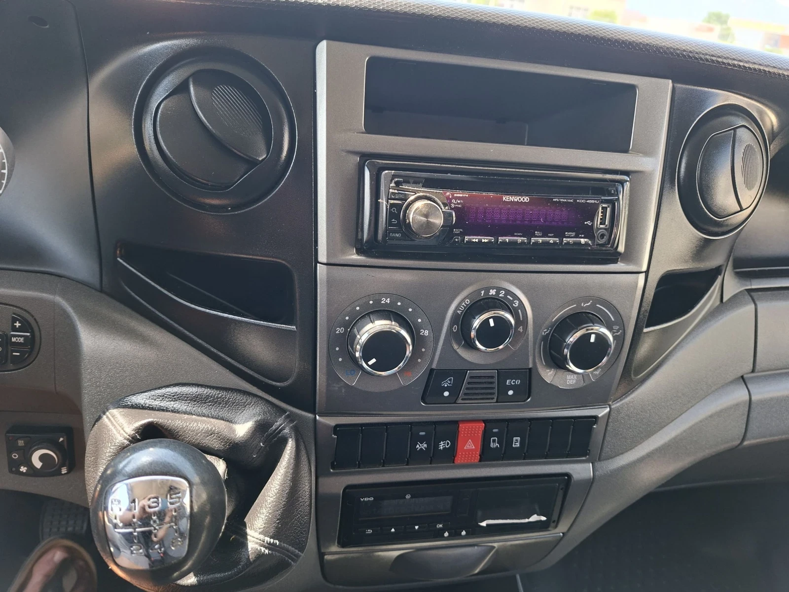 Iveco Daily 35s18  3000мот. клима печка 259000км - изображение 9
