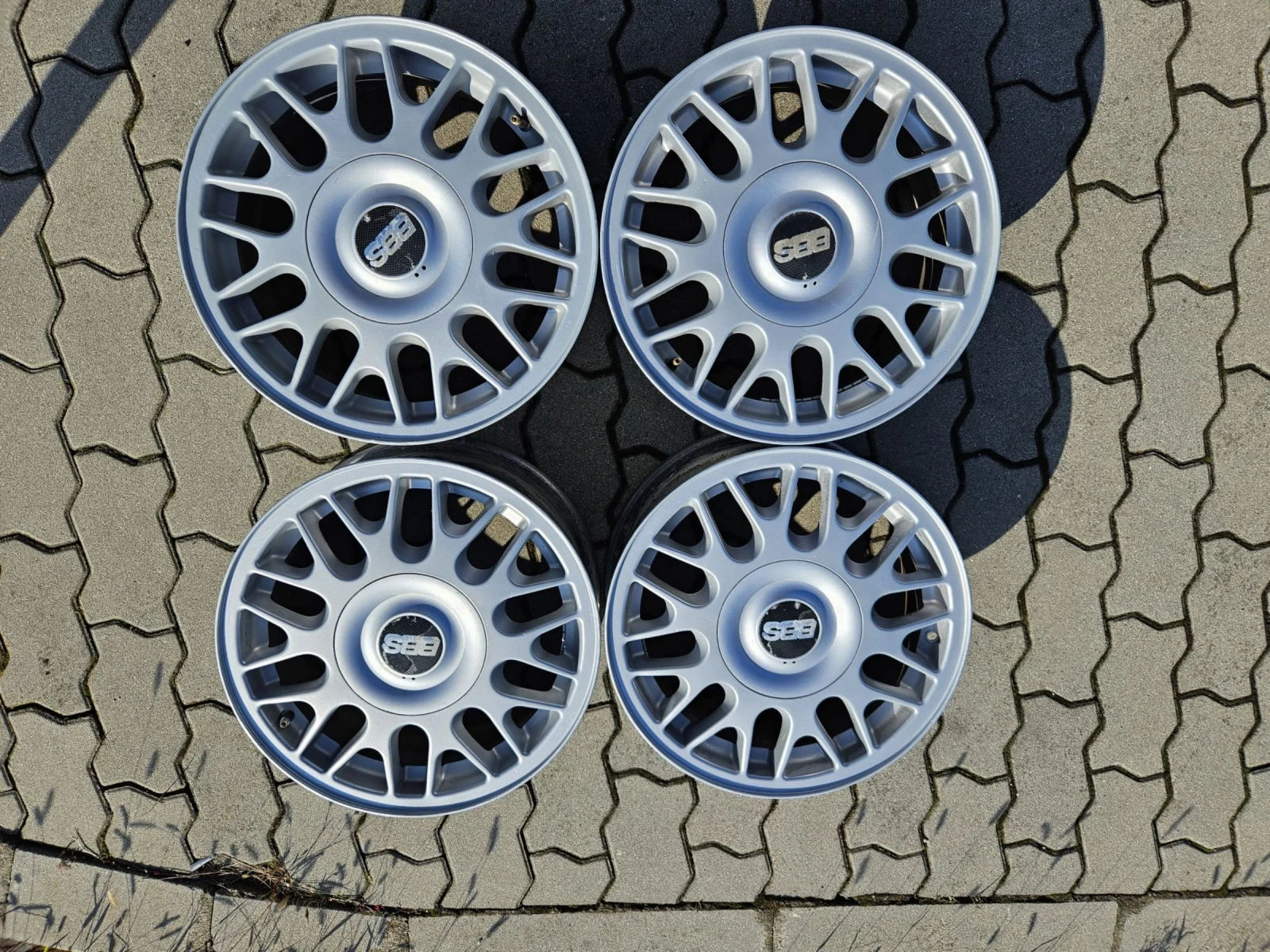 ������ �� VW | Mobile.bg � ����������� 4