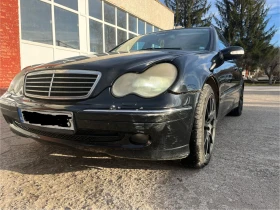 Mercedes-Benz C 320 Газ, без прехвърляне, в движение, за части, снимка 1