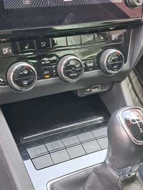 Skoda Octavia, снимка 10