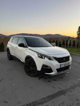 ������ Peugeot 5008