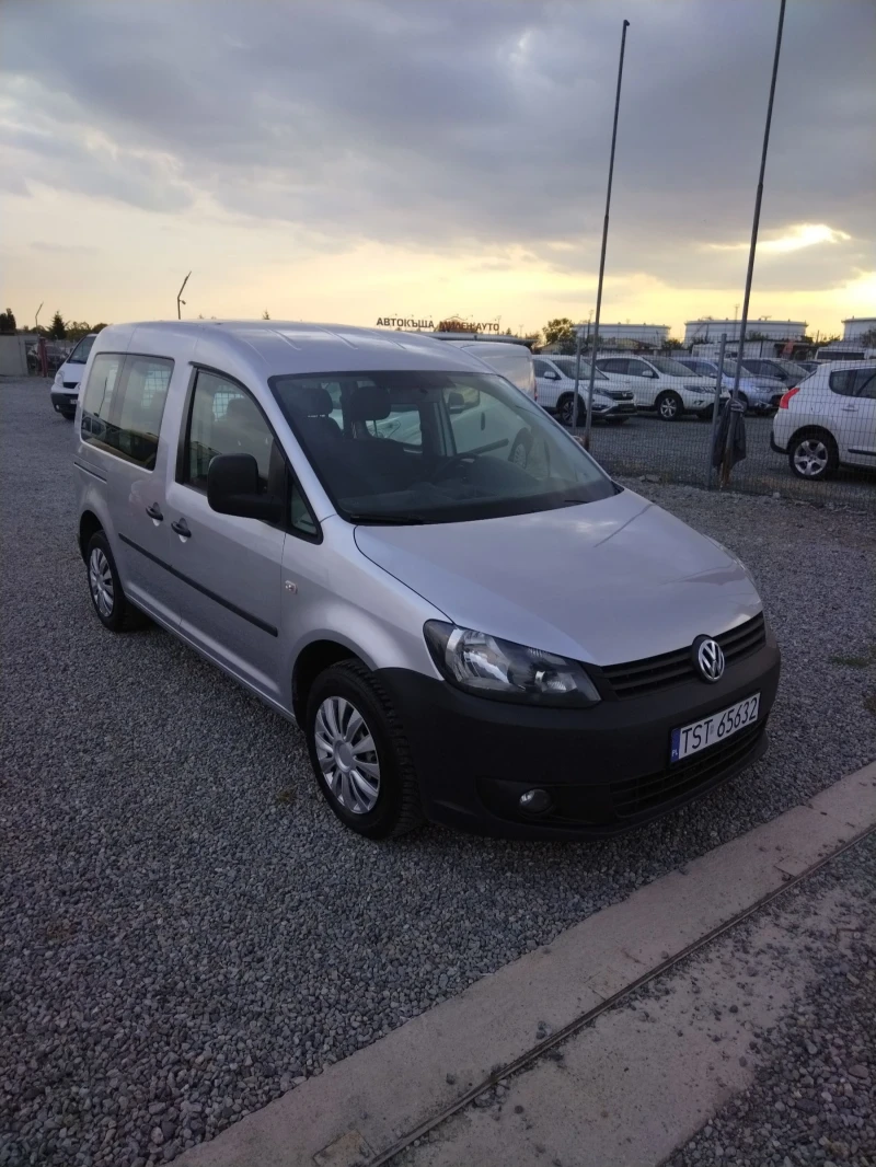 VW Caddy, снимка 1 - Автомобили и джипове - 47768001