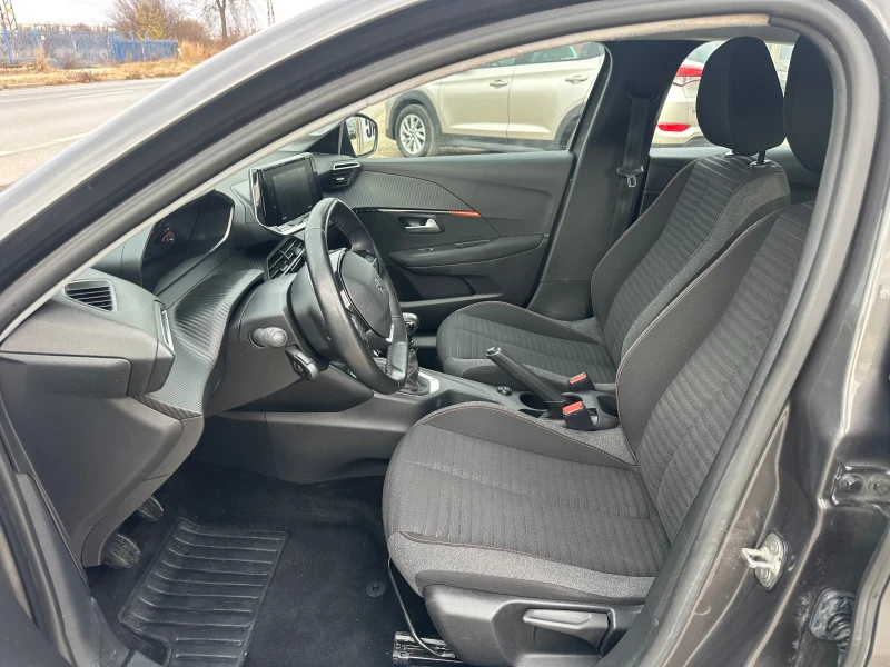 Peugeot 208 1.5HDI ALLURE, снимка 9 - Автомобили и джипове - 48169988