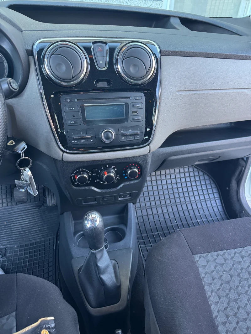 Dacia Dokker, снимка 7 - Автомобили и джипове - 52356655