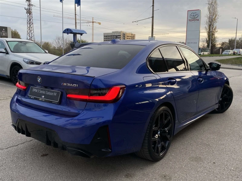 BMW 340 xDrive Sedan , снимка 2 - Автомобили и джипове - 52535931