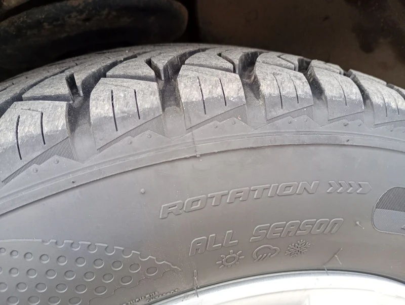 Citroen C4 Picasso 1.6 HDI 120 к.с., снимка 9 - Автомобили и джипове - 52638167