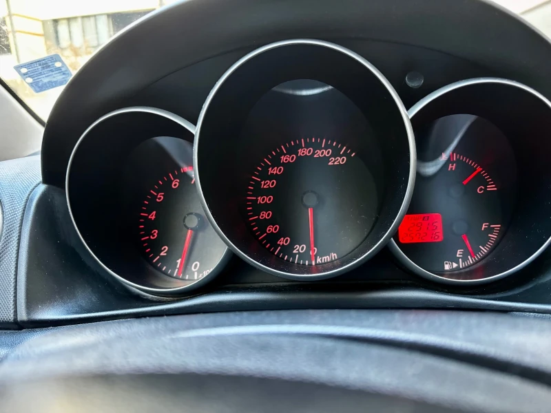 Mazda 3 1, 6 i + Gas, снимка 11 - Автомобили и джипове - 52751415