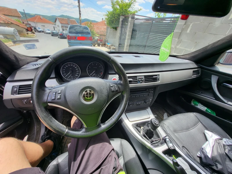 BMW 320, снимка 7 - Автомобили и джипове - 52799369