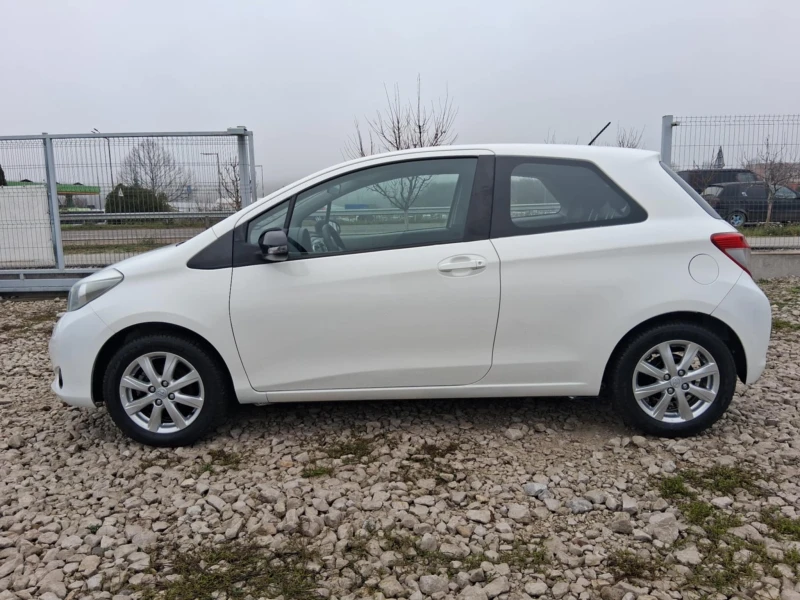 Toyota Yaris, снимка 2 - Автомобили и джипове - 52883549