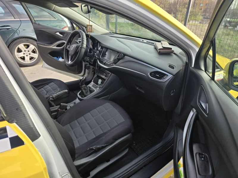 Opel Astra 1.5 d 122 k.c, снимка 5 - Автомобили и джипове - 52946247