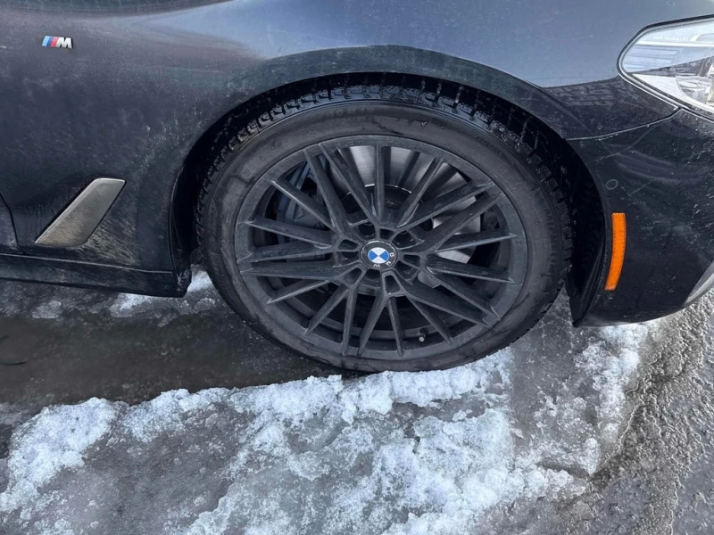 BMW 550 * M550i xDrive * CARFAX * БЕЗ ПЪРВОНАЧАЛНА ВНОСКА, снимка 7 - Автомобили и джипове - 53038790