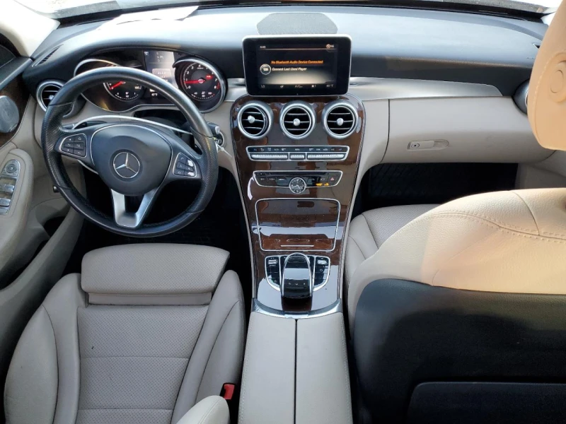 Mercedes-Benz C 220 4MATIC, снимка 8 - Автомобили и джипове - 53131645