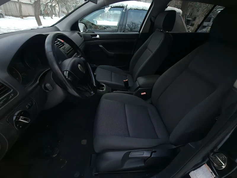 VW Golf 1.9TDI 105к.с., снимка 8 - Автомобили и джипове - 53218806