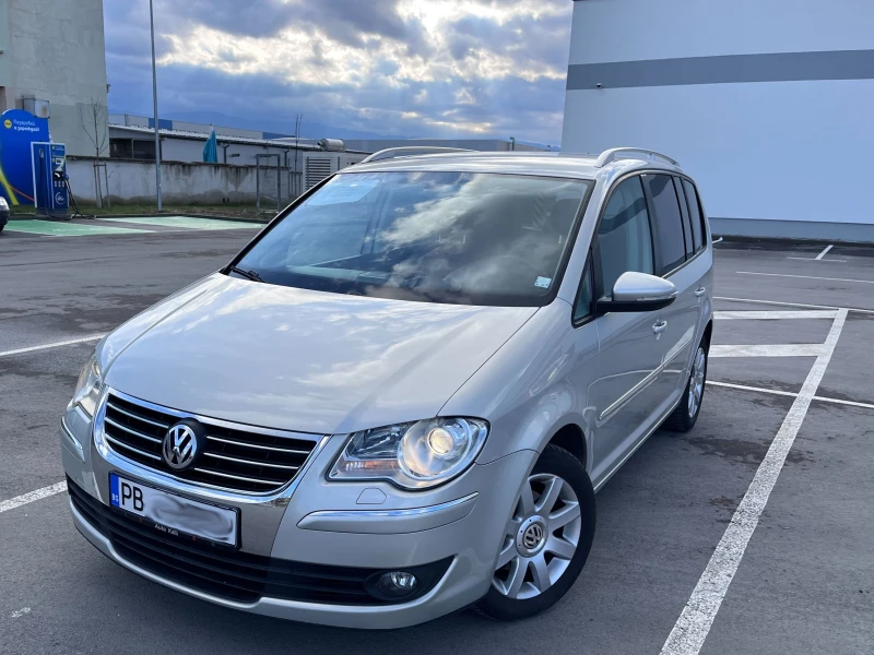 VW Touran 1.9 TDI, BLS, Highline, снимка 2 - Автомобили и джипове - 53421322