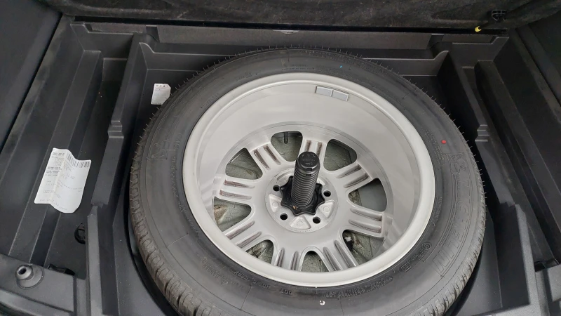 VW Touran 1.9 TDI, BLS, Highline, снимка 10 - Автомобили и джипове - 53421322