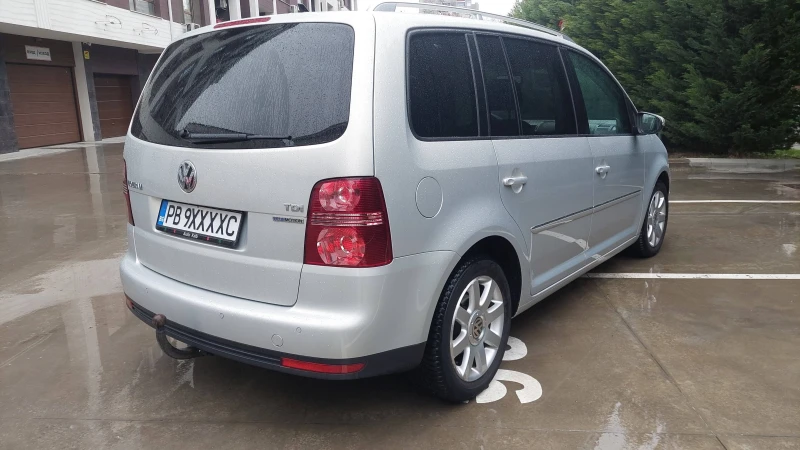 VW Touran 1.9 TDI, BLS, Highline, снимка 9 - Автомобили и джипове - 53283671