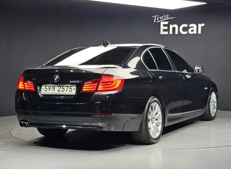 BMW 528 528i - изображение 2