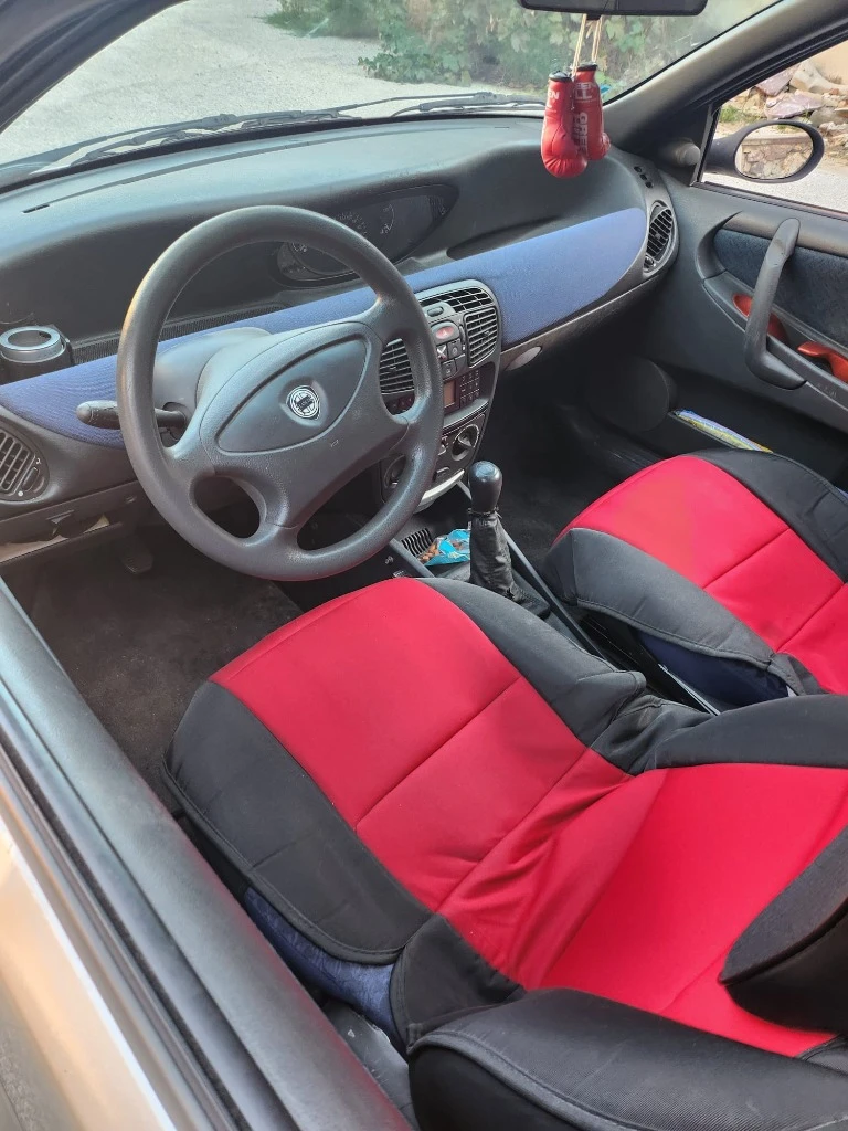 Lancia Ypsilon 1.2 - изображение 6