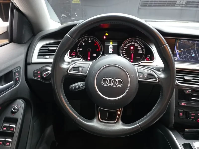 Audi A5 2.0 TDI Quattro, снимка 13 - Автомобили и джипове - 54551491