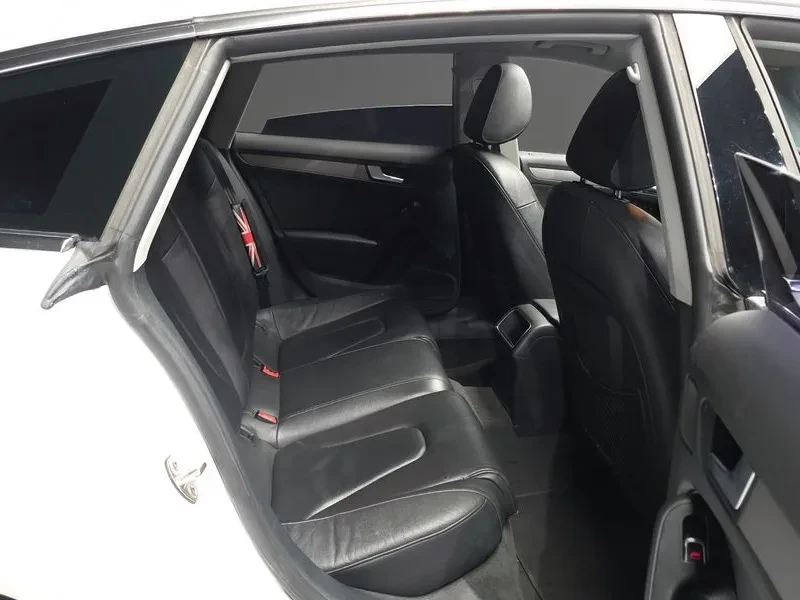Audi A5 2.0 TDI Quattro, снимка 12 - Автомобили и джипове - 54551491