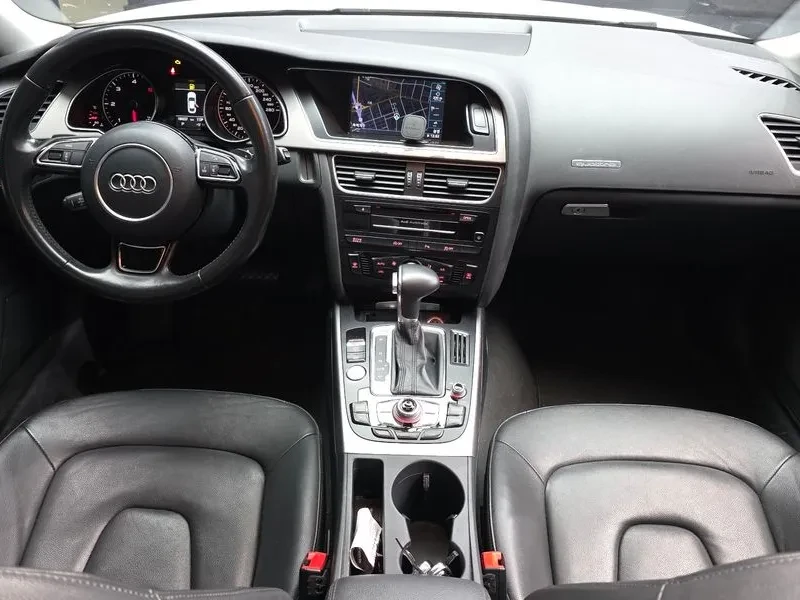 Audi A5 2.0 TDI Quattro, снимка 7 - Автомобили и джипове - 54551491