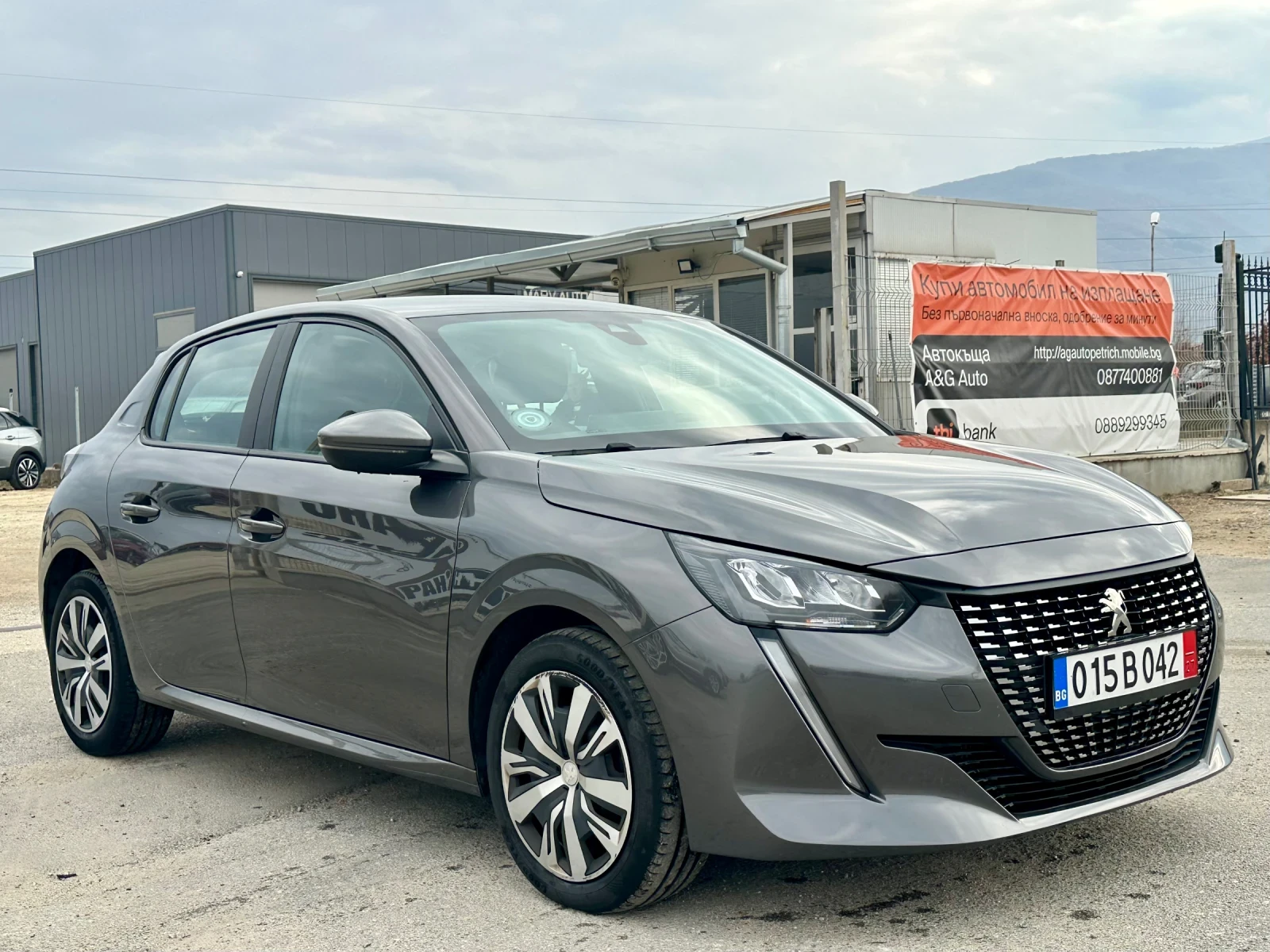 Peugeot 208 1.5HDI ALLURE - изображение 3